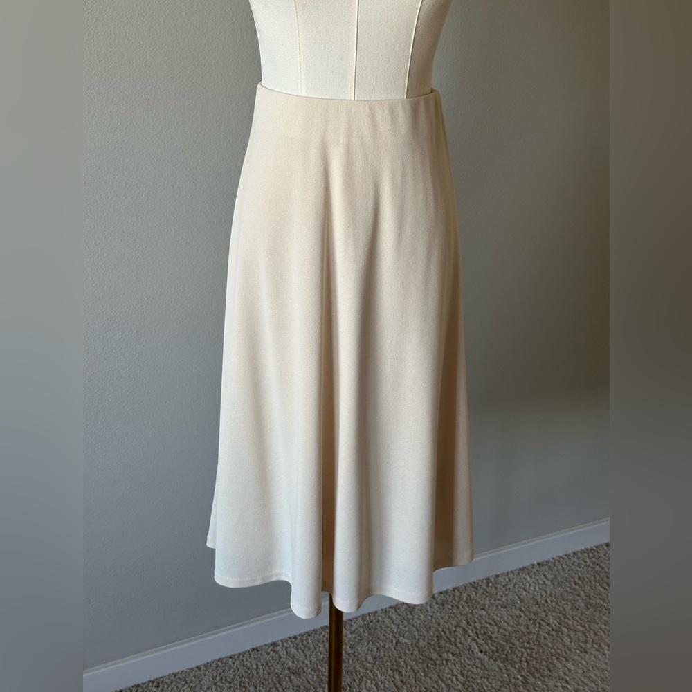 Vince Crepe Cream A-Line Below Knee Stretch Women's Skirt With Lining / SP